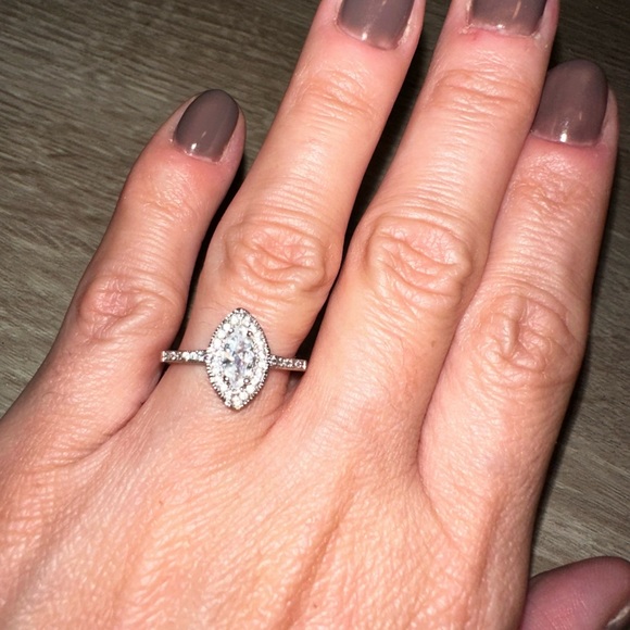 NWOT CHUNKY RHODIUM MULTI STONE RING - SIZE 6 - Picture 2 of 8